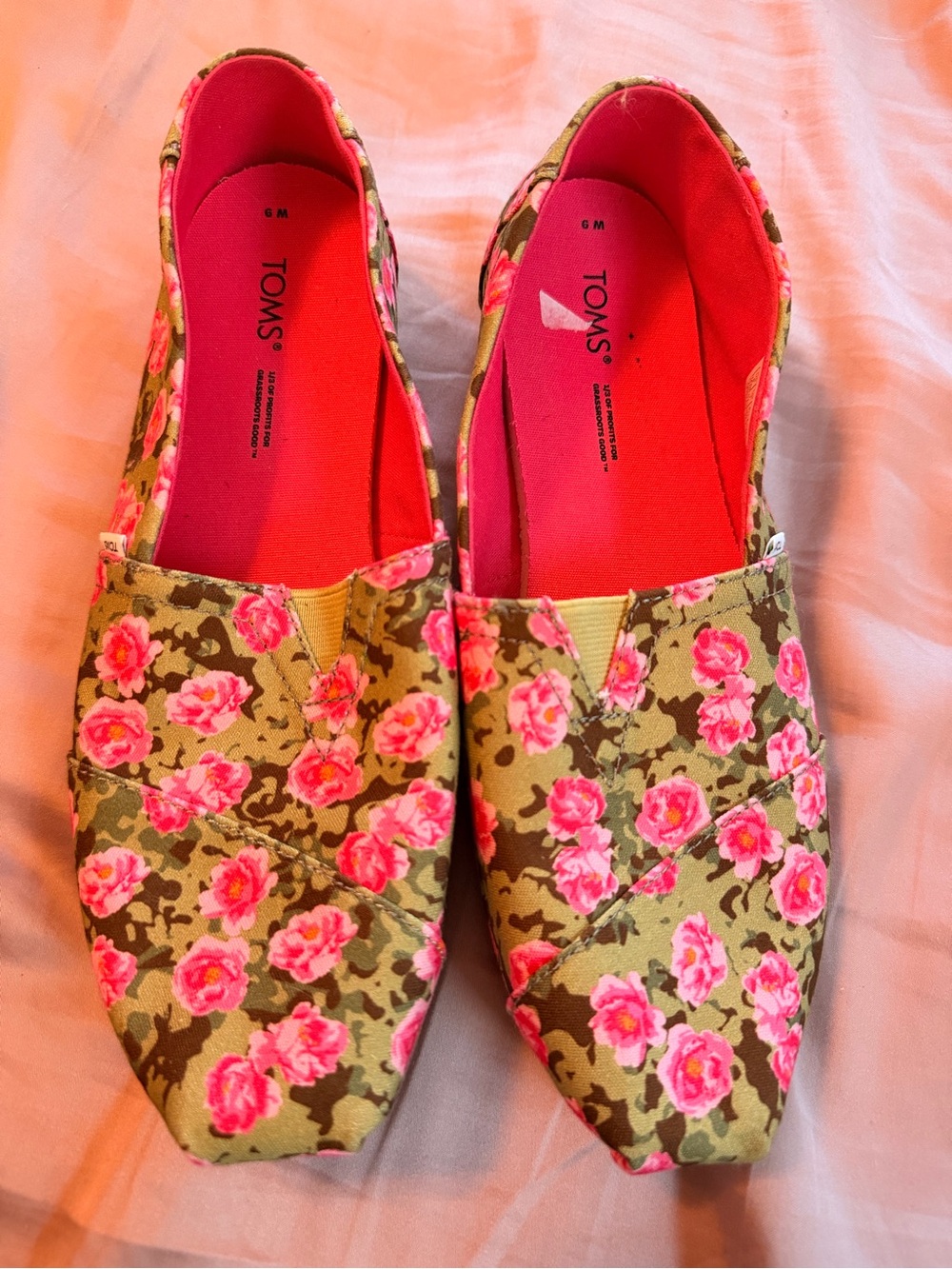 TOMS Alpargata Cedar Green Floral Camo Slip On Flats Size W9